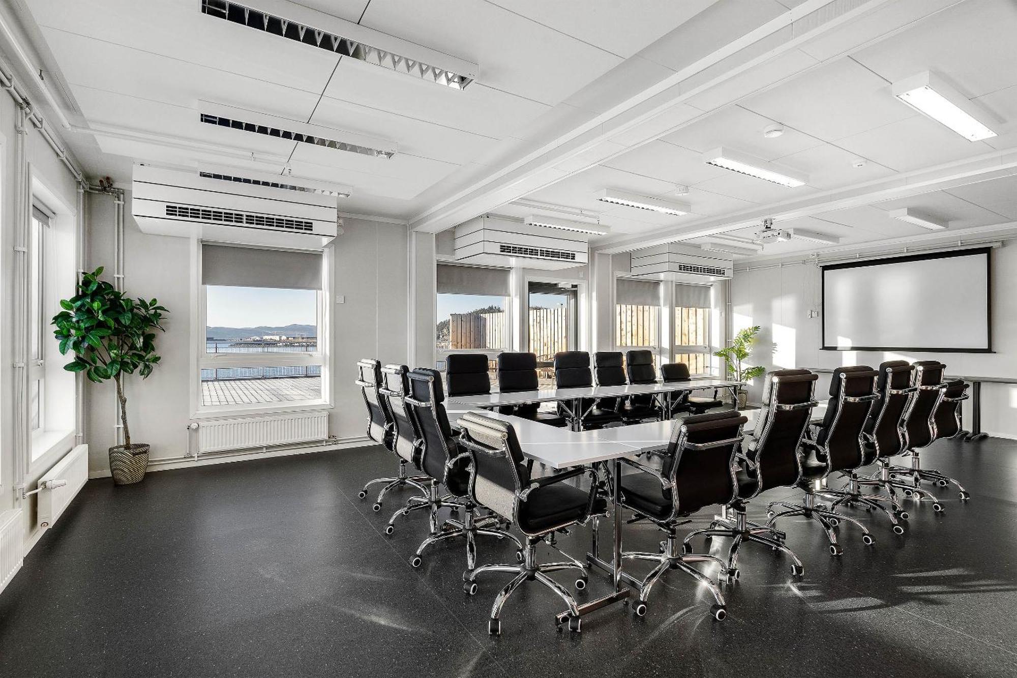 Hotel Aiden By Western Trondheim Airport 3*